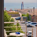 Summerland מאמאיה