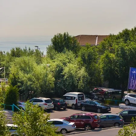 Summerland מאמאיה